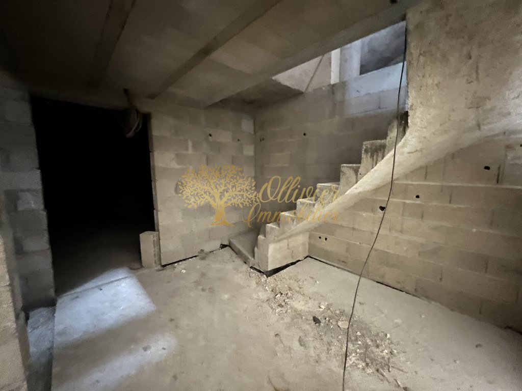 LOCAL COMMERCIAL A VENDRE - ST MAUR DES FOSSES - 510 m2 - 2�950�000�&euro; 