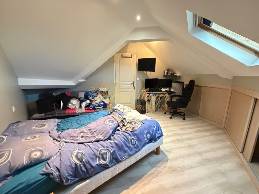 MURS COMMERCIAUX A VENDRE - ST MAUR DES FOSSES - 100 m2 - 1�250�000�&euro; 