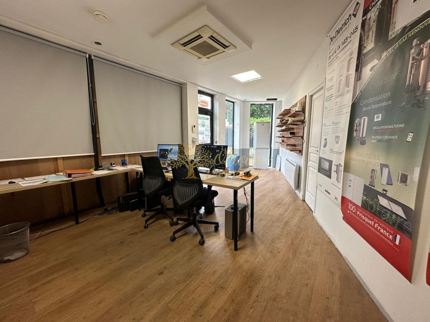 Local commercial à rafraîchir 58 m² à Neuilly-Plaisance (limite Le Perreux), terrain 169 m², garage 16 m². Centre-ville, RER, bus. 313 000 €
