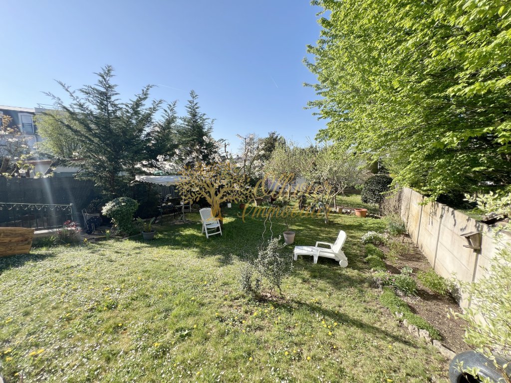 MAISON A VENDRE - LA QUEUE EN BRIE - 107 m2 - 448 000 &euro;