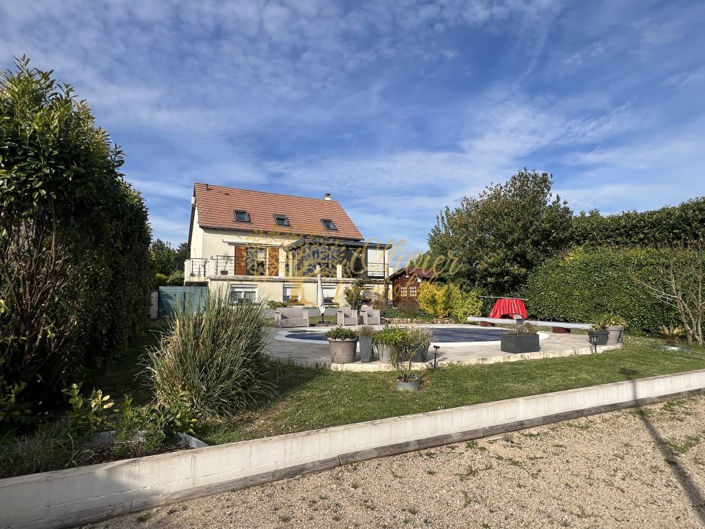 MAISON A VENDRE - LA QUEUE EN BRIE - 140 m2 - 680�000�&euro;