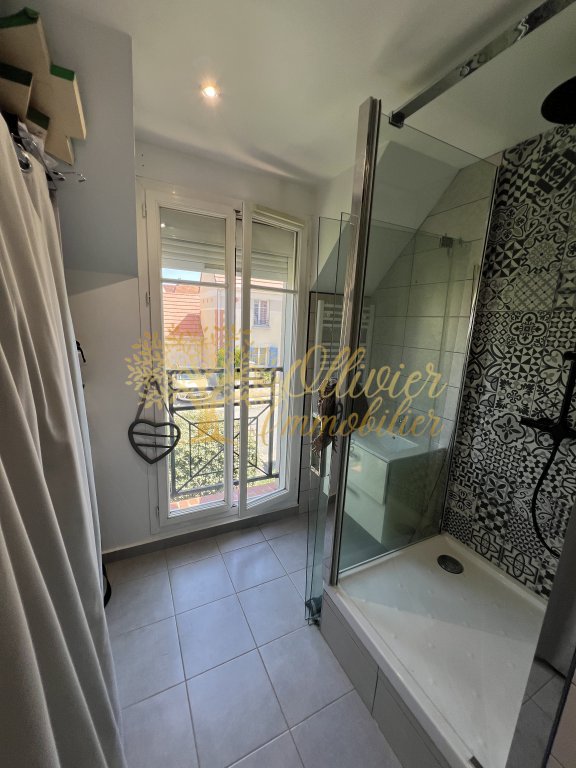 MAISON A VENDRE - LA QUEUE EN BRIE - 80 m2 - 379�000�&euro;