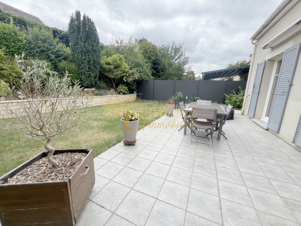 MAISON A VENDRE - LA QUEUE EN BRIE - 101 m2 - 435�000�&euro;