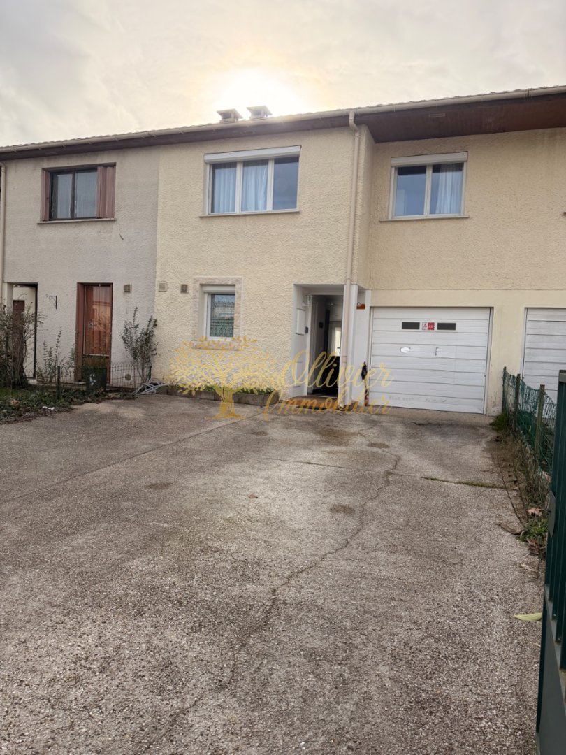 MAISON A VENDRE - LESIGNY - 91 m2 - 319 900 &euro;