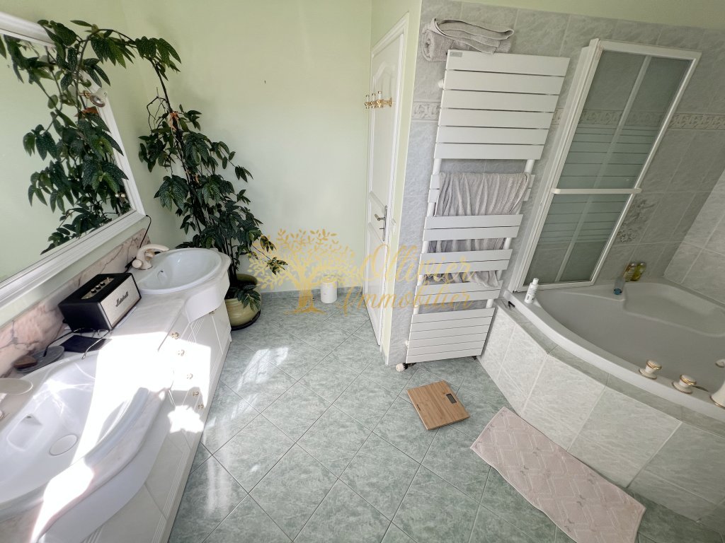 MAISON A VENDRE - ORMESSON SUR MARNE - 135 m2 - 595�000�&euro;