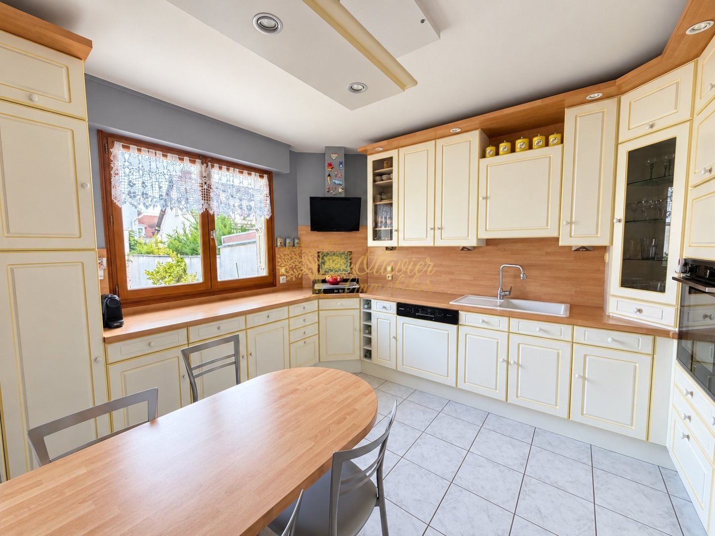 MAISON A VENDRE - ORMESSON SUR MARNE - 121.62 m2 - 467 000 &euro;