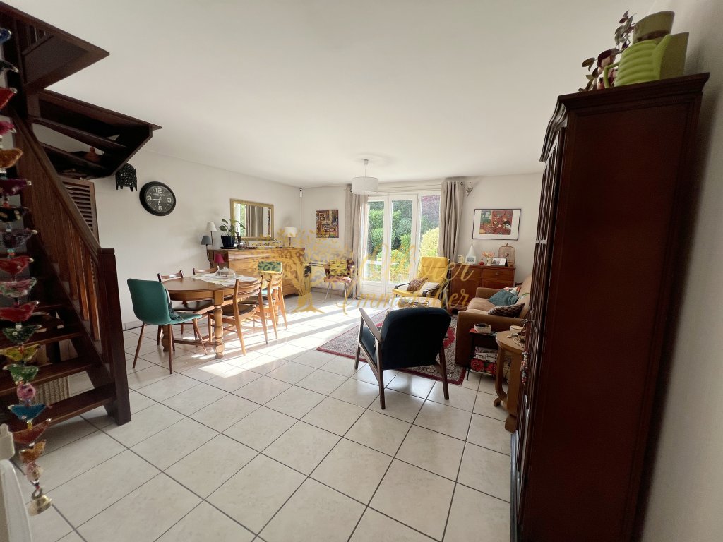 MAISON - PONTAULT COMBAULT - 77 m2 - VENDU