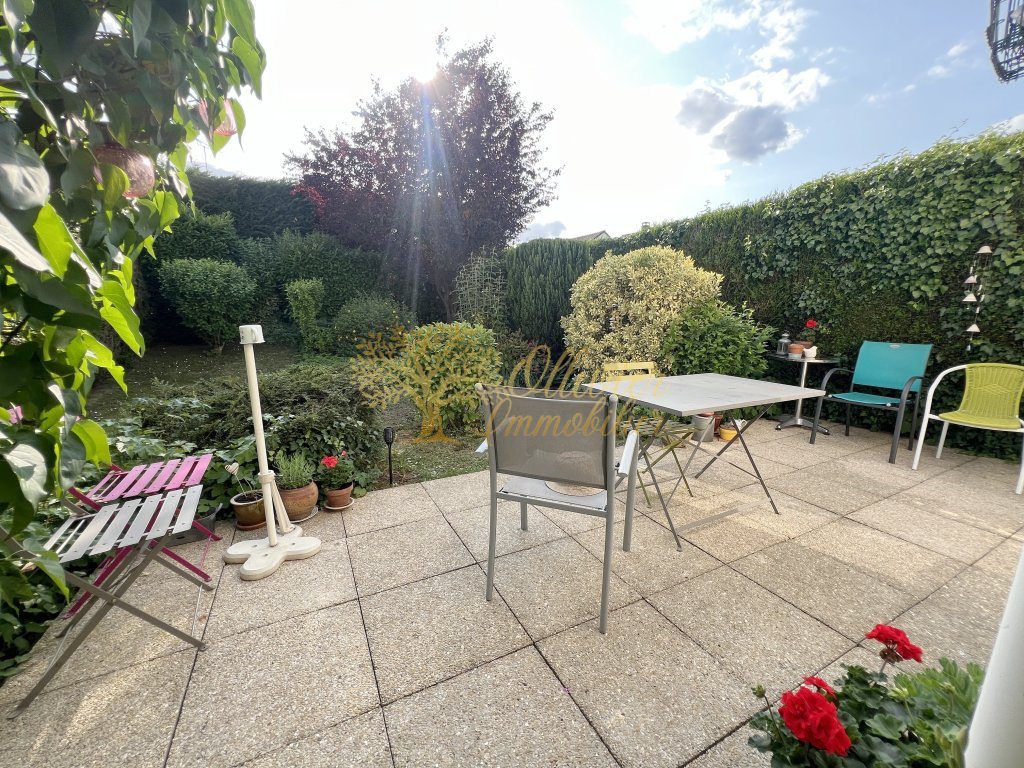 MAISON - PONTAULT COMBAULT - 77 m2 - VENDU