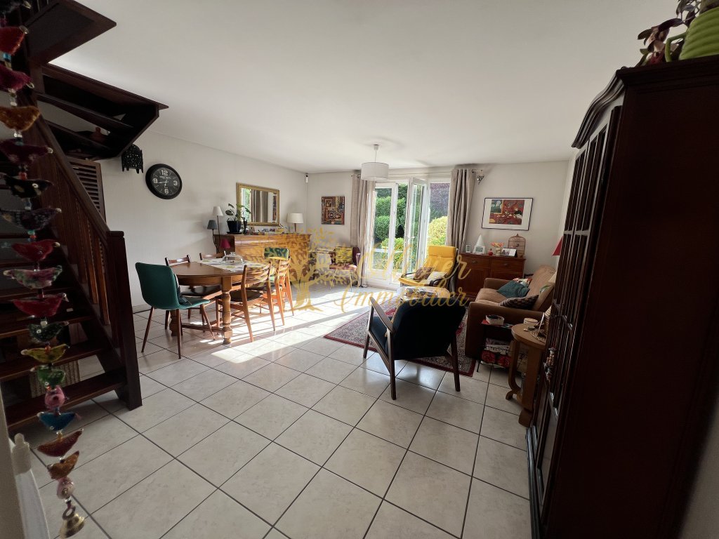 MAISON - PONTAULT COMBAULT - 77 m2 - VENDU