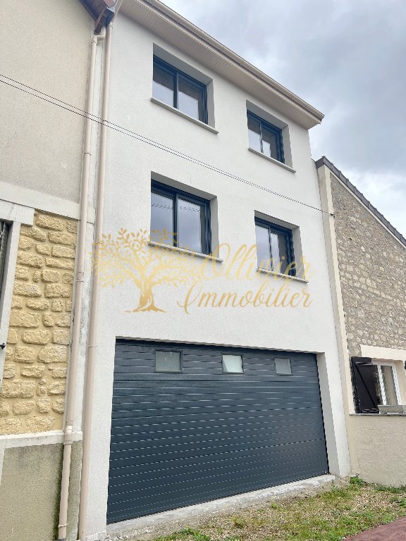 MAISON A VENDRE - ST MAUR DES FOSSES Bagaudes - 120 m2 - 720�000�&euro;