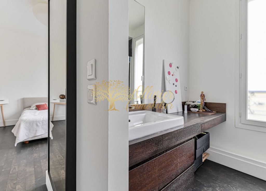 MAISON A VENDRE - ST MAUR DES FOSSES - 211.63 m2 - 1 040 000 &euro;