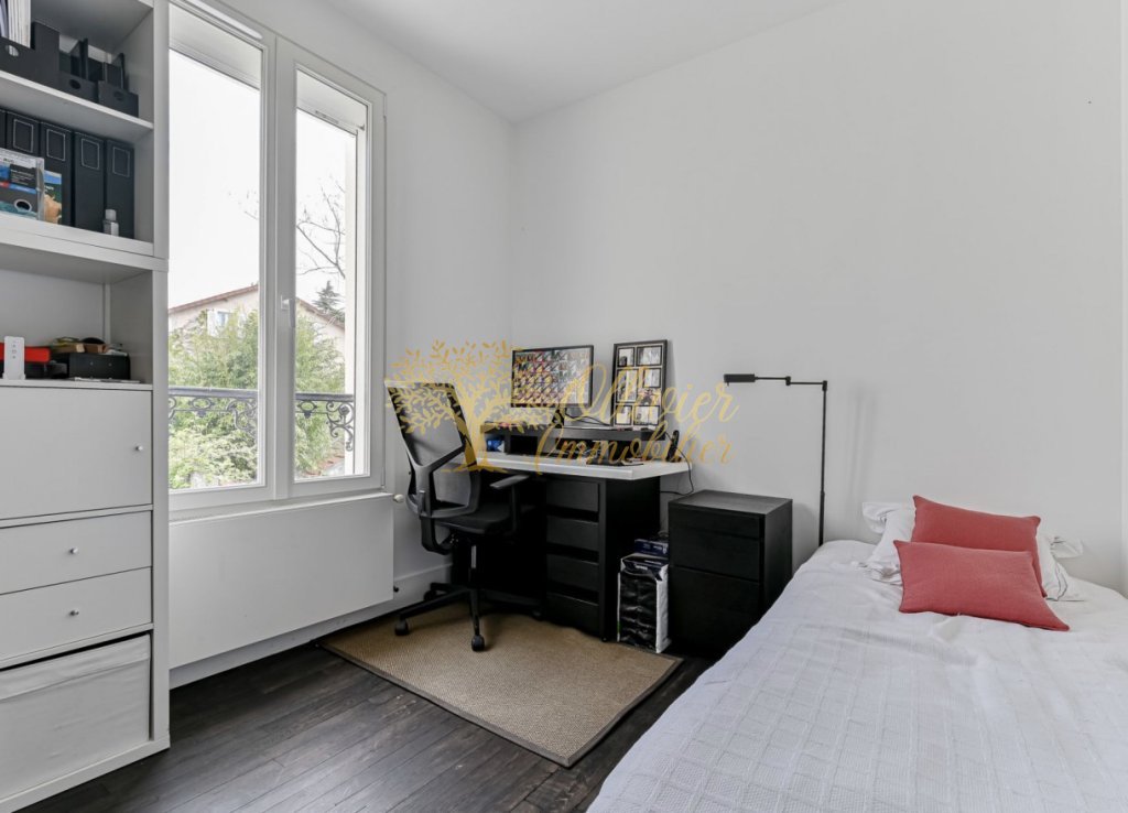 MAISON A VENDRE - ST MAUR DES FOSSES - 211.63 m2 - 1 040 000 &euro;