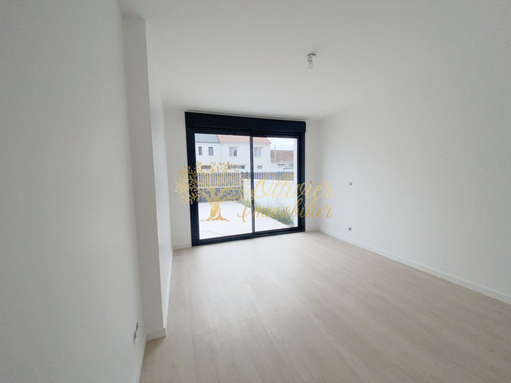 MAISON A VENDRE - ST MAUR DES FOSSES - 92.45 m2 - 570�000�&euro;