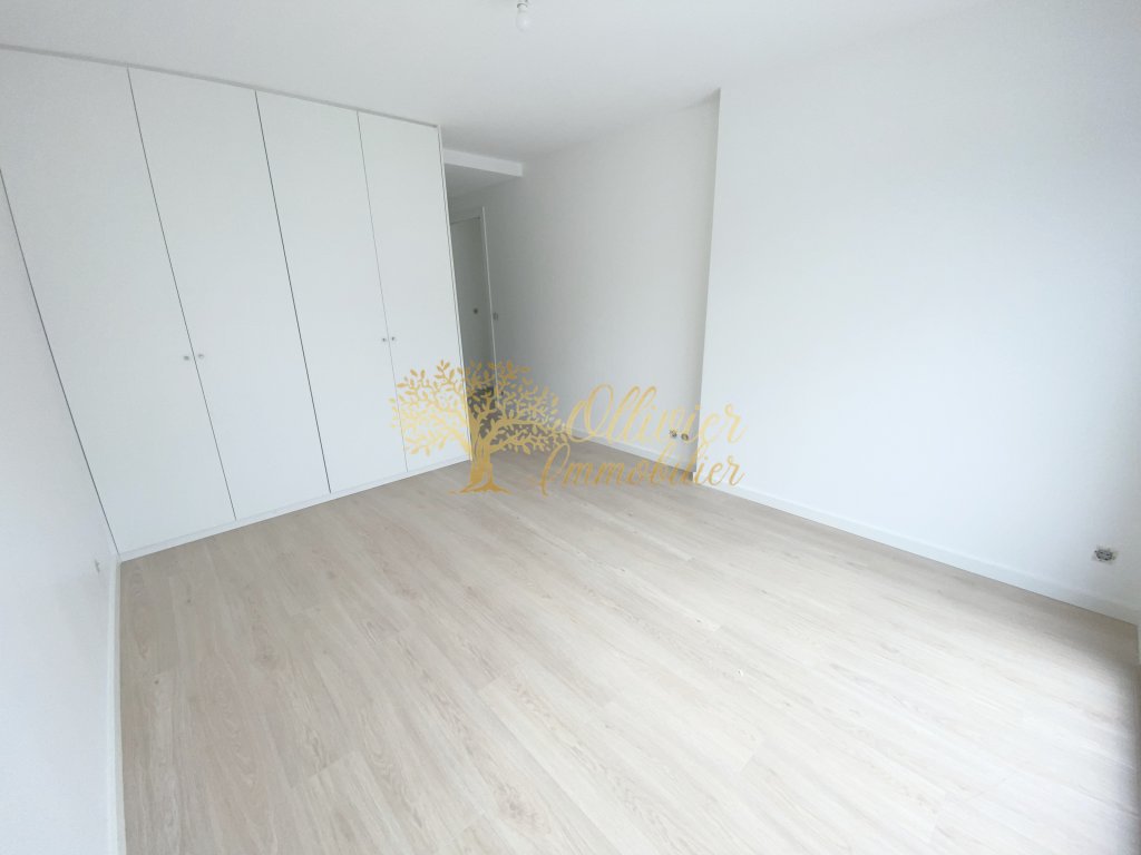 MAISON A VENDRE - ST MAUR DES FOSSES - 92.45 m2 - 570�000�&euro;