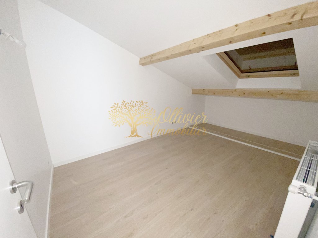 MAISON A VENDRE - ST MAUR DES FOSSES - 92.45 m2 - 570�000�&euro;