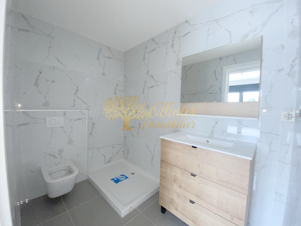 MAISON A VENDRE - ST MAUR DES FOSSES - 104.4 m2 - 685�000�&euro;