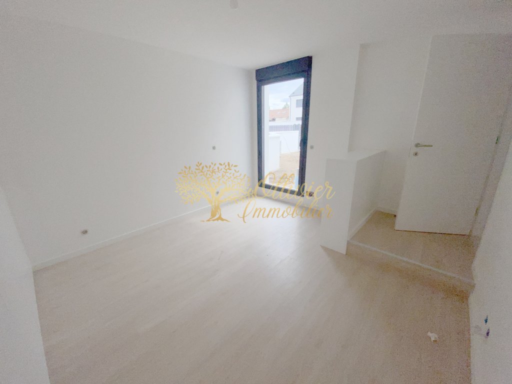 MAISON A VENDRE - ST MAUR DES FOSSES - 104.4 m2 - 685�000�&euro;