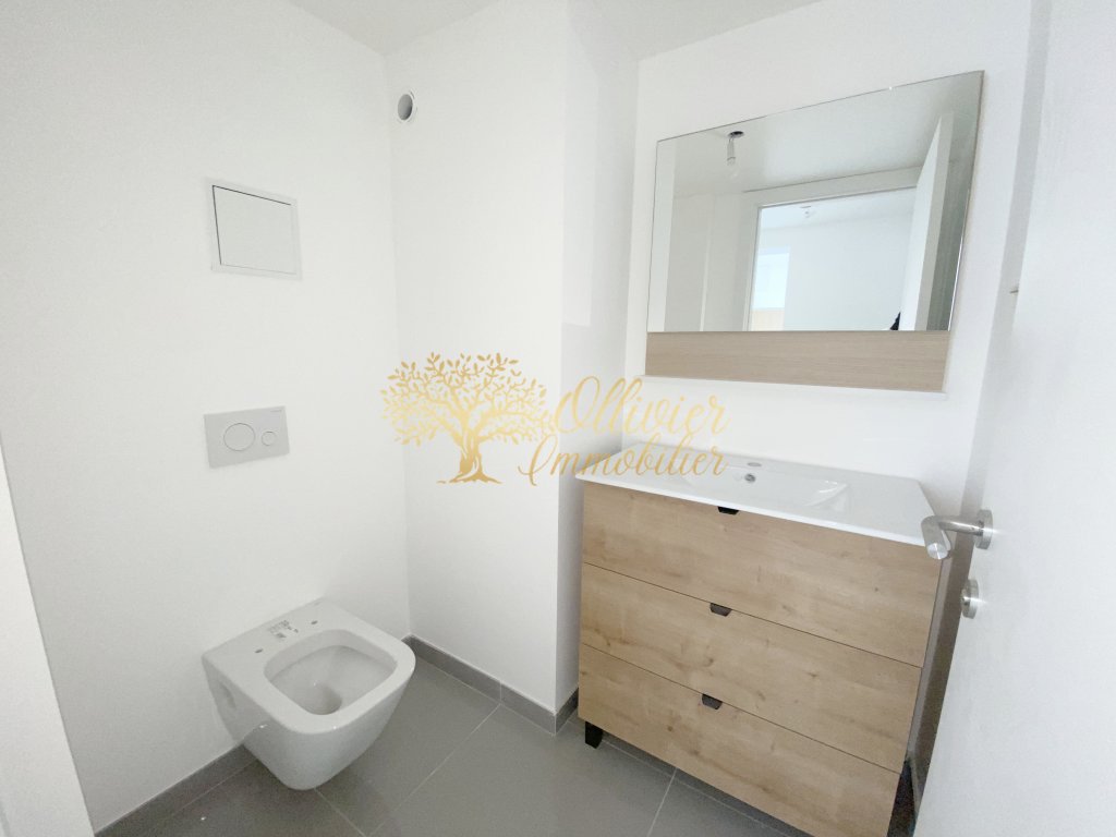 MAISON A VENDRE - ST MAUR DES FOSSES - 104.4 m2 - 685�000�&euro;