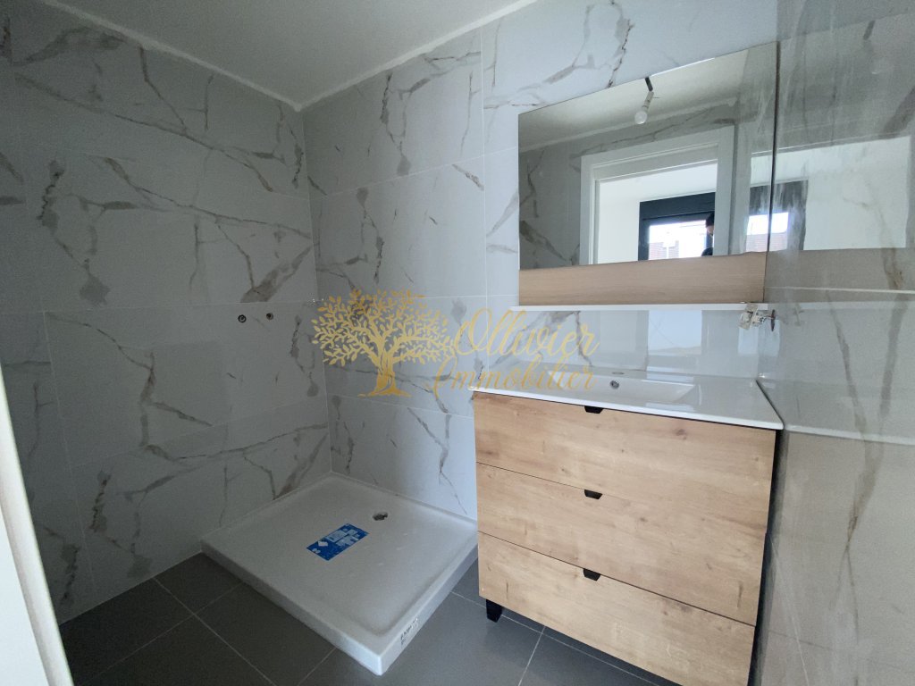 MAISON A VENDRE - ST MAUR DES FOSSES - 99.3 m2 - 610�000�&euro;