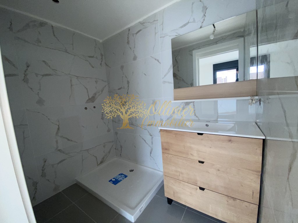 MAISON A VENDRE - ST MAUR DES FOSSES - 99.3 m2 - 610�000�&euro;