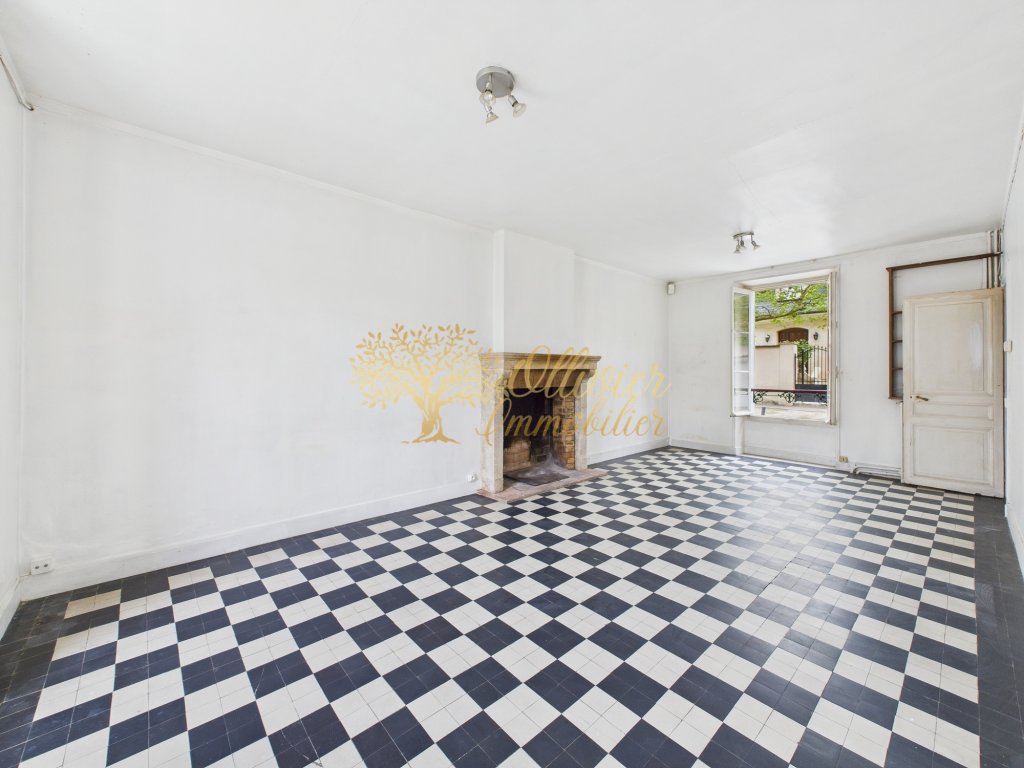 MAISON A VENDRE - ST MAUR DES FOSSES - 120 m2 - 850 000 &euro;