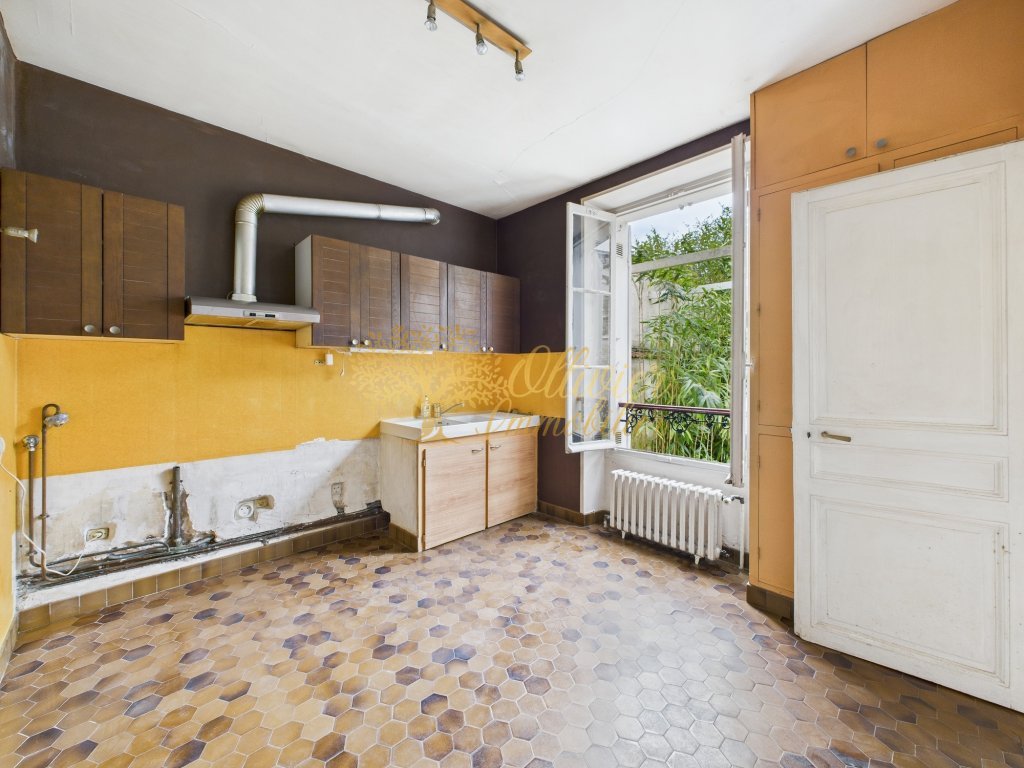 MAISON A VENDRE - ST MAUR DES FOSSES - 120 m2 - 850 000 &euro;