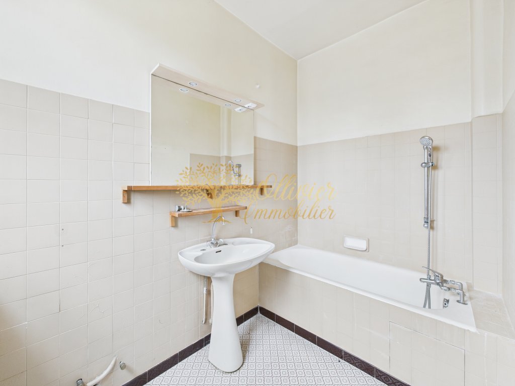 MAISON A VENDRE - ST MAUR DES FOSSES - 120 m2 - 850 000 &euro;
