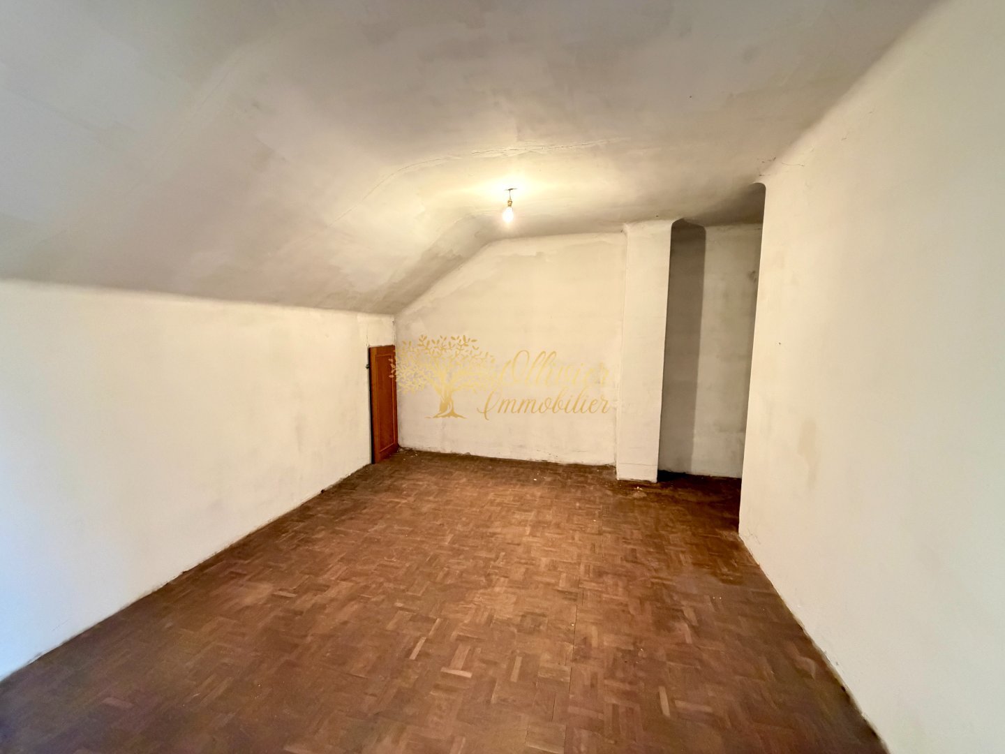 MAISON A VENDRE - ST MAUR DES FOSSES - 107.38 m2 - 550�000�&euro;