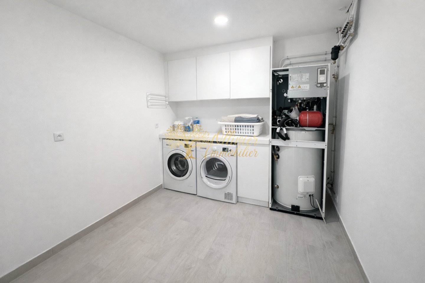 MAISON A VENDRE - ST MAUR DES FOSSES - 139.23 m2 - 790 000 &euro;
