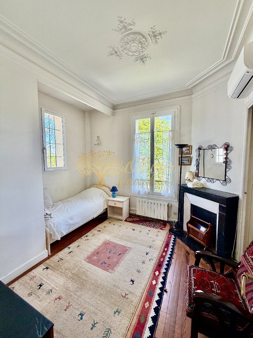 MAISON A VENDRE - ST MAUR DES FOSSES - 280.26 m2 - 1 349 000 &euro;