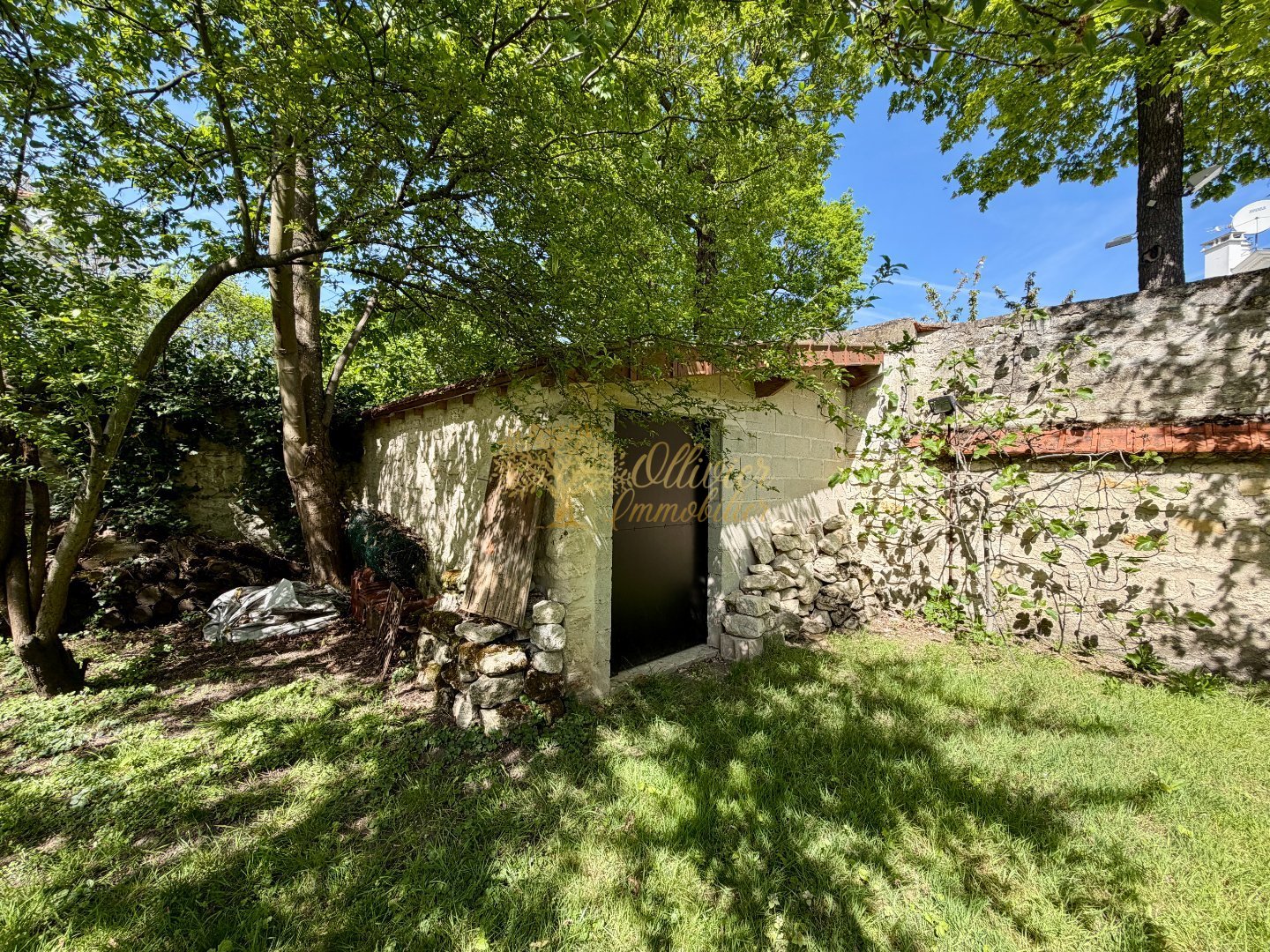 MAISON A VENDRE - ST MAUR DES FOSSES - 280.26 m2 - 1 349 000 &euro;