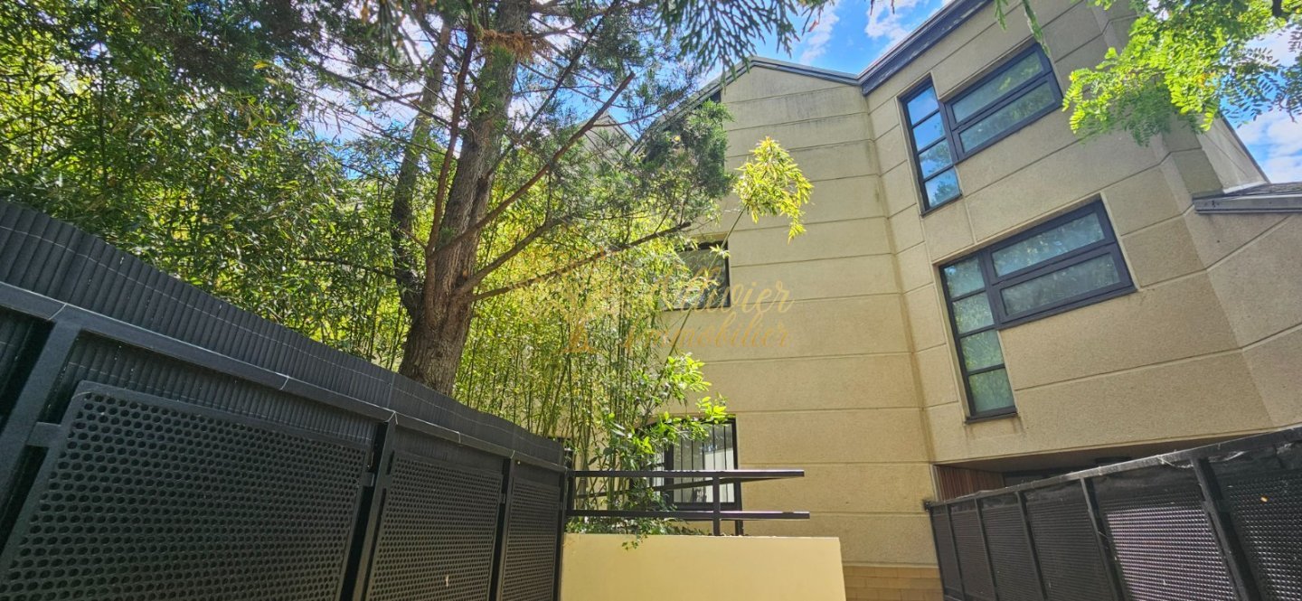 MAISON A VENDRE - ST MAUR DES FOSSES - 119 m2 - 690 000 &euro;