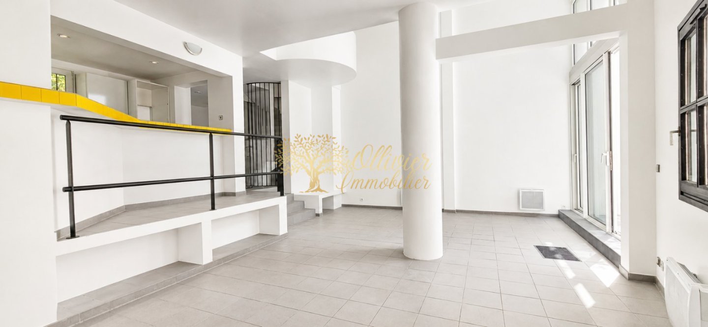 MAISON A VENDRE - ST MAUR DES FOSSES - 119 m2 - 690 000 &euro;