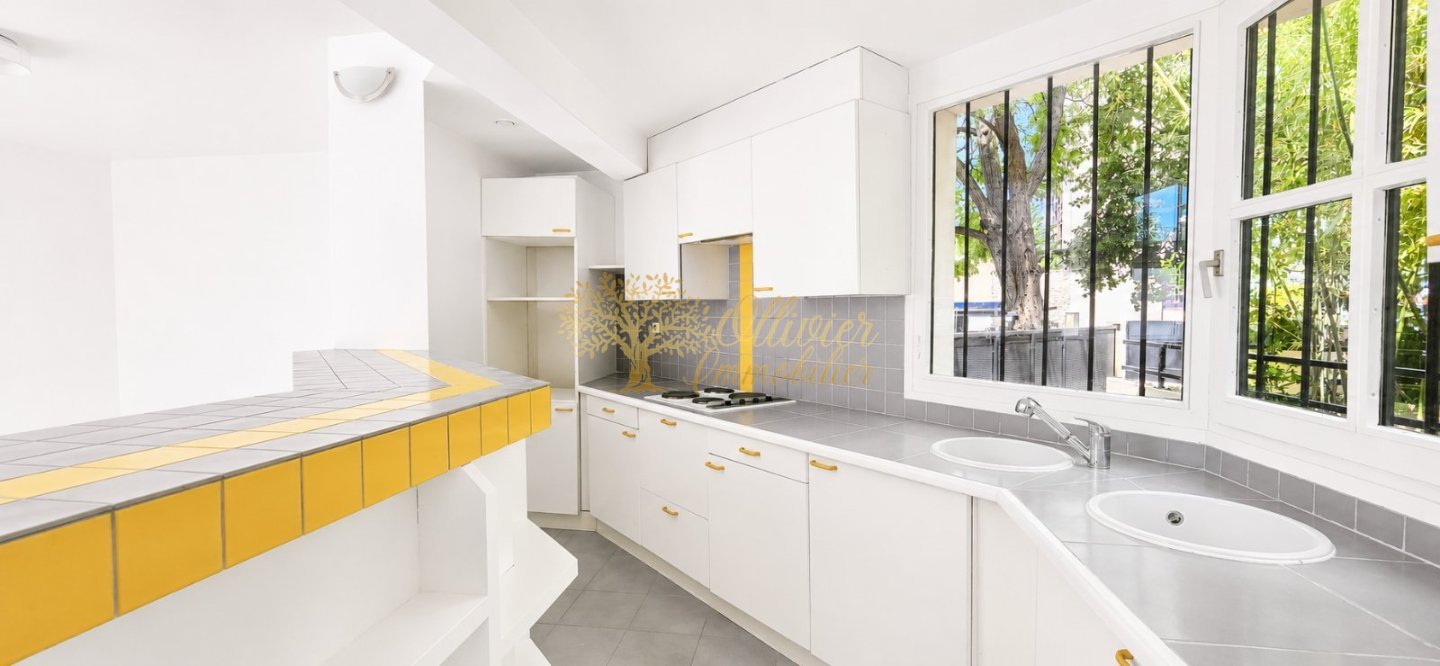 MAISON A VENDRE - ST MAUR DES FOSSES - 119 m2 - 690 000 &euro;