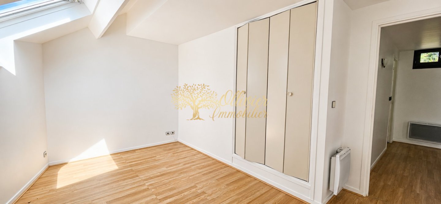 MAISON A VENDRE - ST MAUR DES FOSSES - 119 m2 - 690 000 &euro;