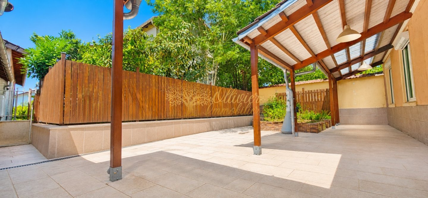 plain-pied A VENDRE - ST MAUR DES FOSSES - 78.09 m2 - 445 000 &euro;