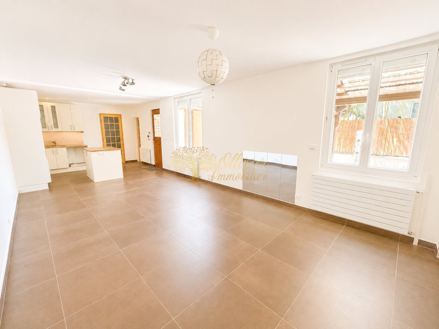 plain-pied A VENDRE - ST MAUR DES FOSSES - 78.09 m2 - 445 000 &euro;