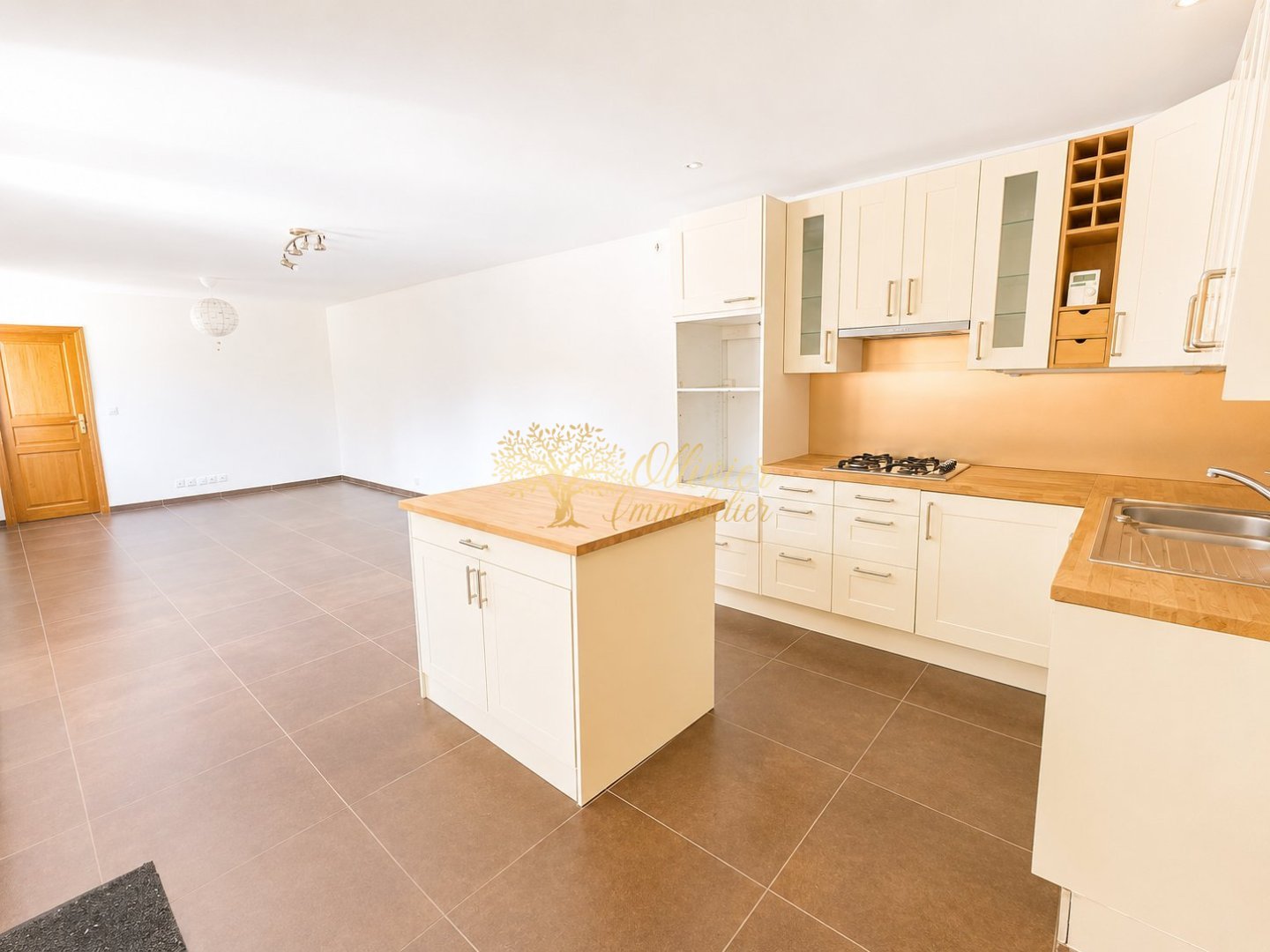 plain-pied A VENDRE - ST MAUR DES FOSSES - 78.09 m2 - 445 000 &euro;