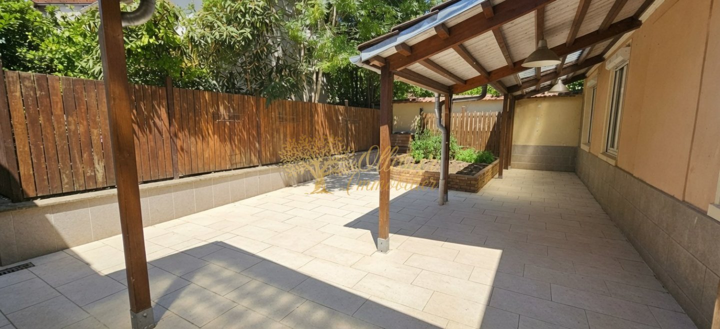 plain-pied A VENDRE - ST MAUR DES FOSSES - 78.09 m2 - 445 000 &euro;