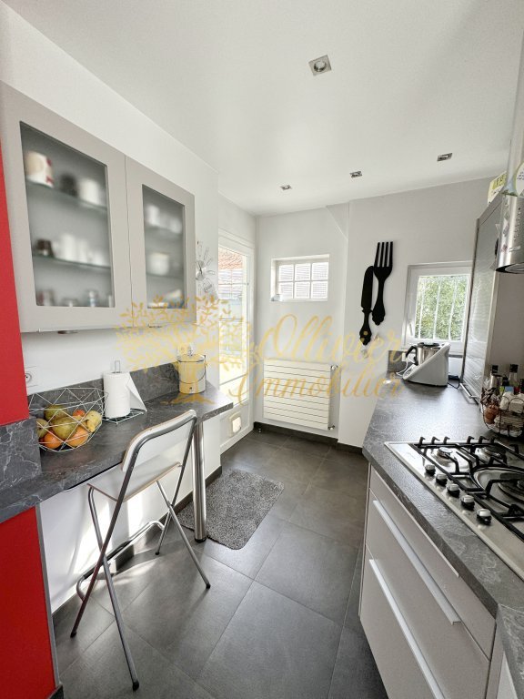 MAISON A VENDRE - ST MAUR DES FOSSES - 110 m2 - 799�000�&euro;