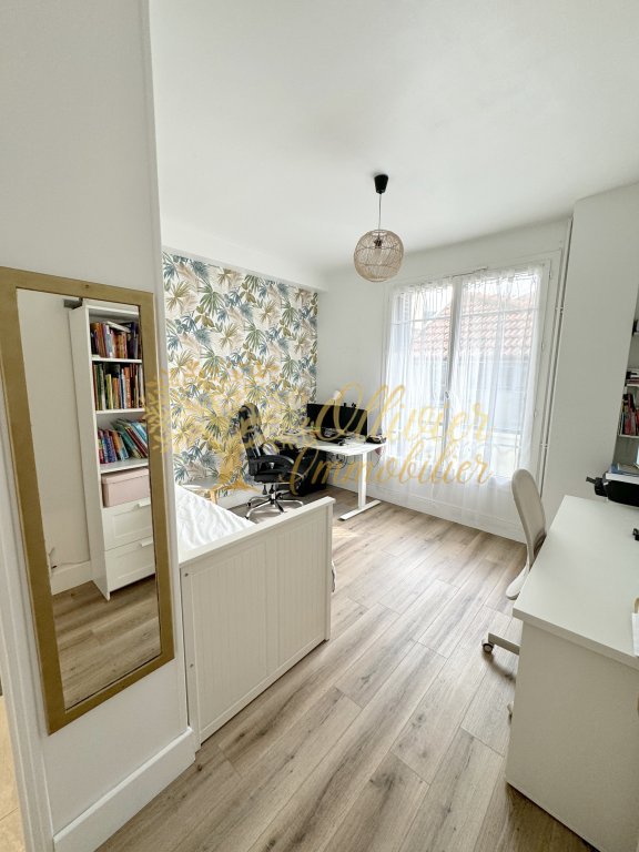 MAISON A VENDRE - ST MAUR DES FOSSES - 110 m2 - 799�000�&euro;