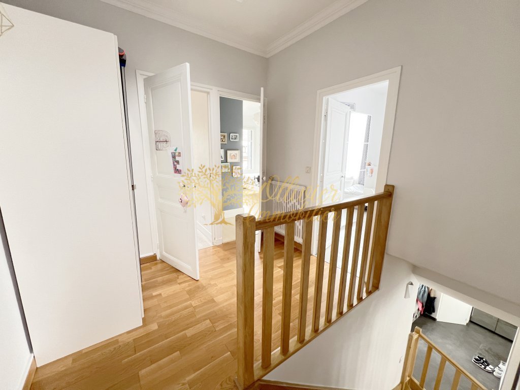 MAISON A VENDRE - ST MAUR DES FOSSES - 110 m2 - 799�000�&euro;