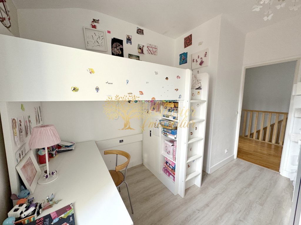 MAISON A VENDRE - ST MAUR DES FOSSES - 110 m2 - 799�000�&euro;