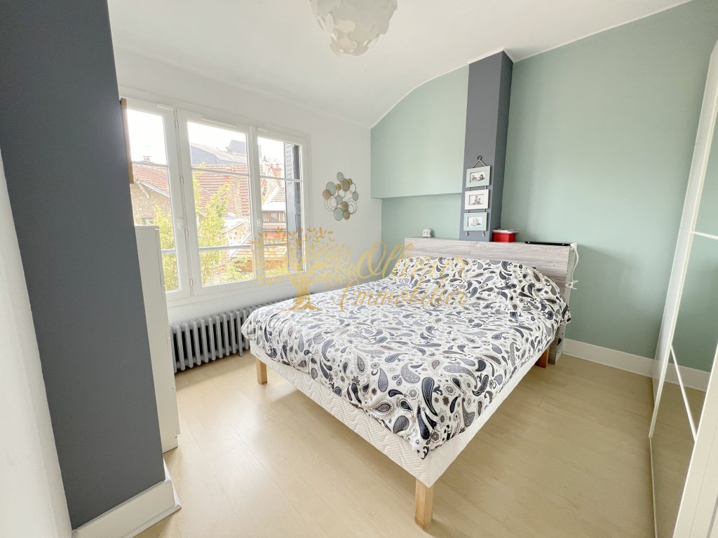 MAISON A VENDRE - ST MAUR DES FOSSES - 110 m2 - 799�000�&euro;