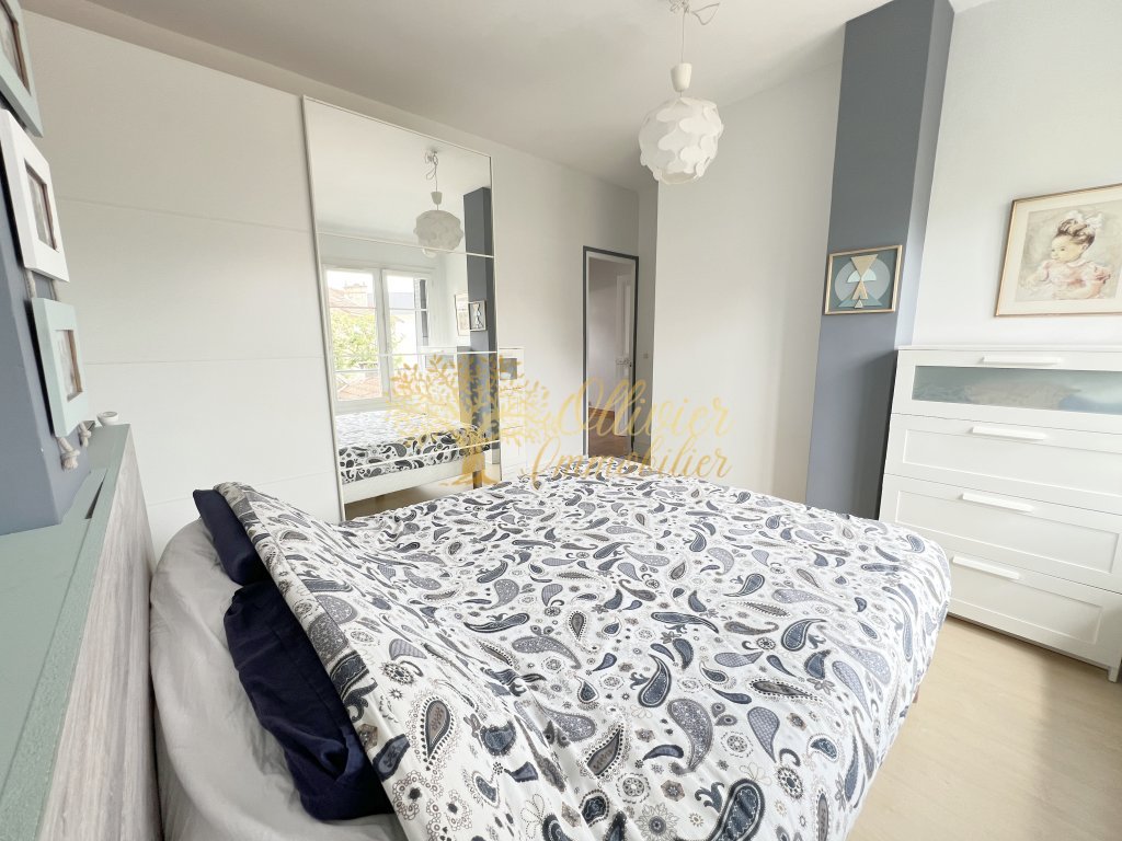 MAISON A VENDRE - ST MAUR DES FOSSES - 110 m2 - 799�000�&euro;