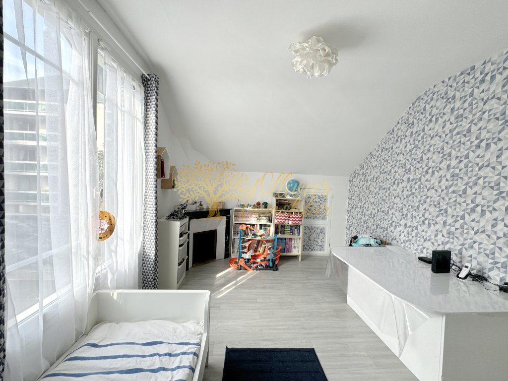 MAISON A VENDRE - ST MAUR DES FOSSES - 110 m2 - 799�000�&euro;