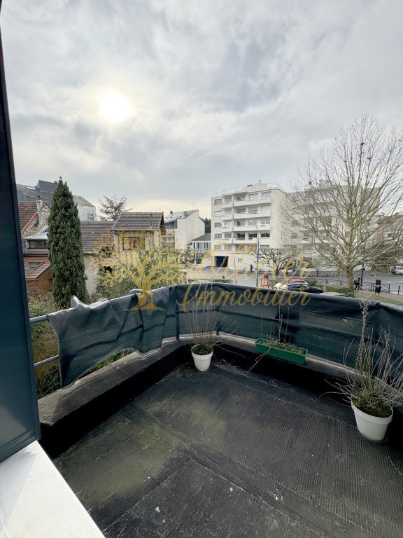 MAISON A VENDRE - ST MAUR DES FOSSES - 110 m2 - 799�000�&euro;