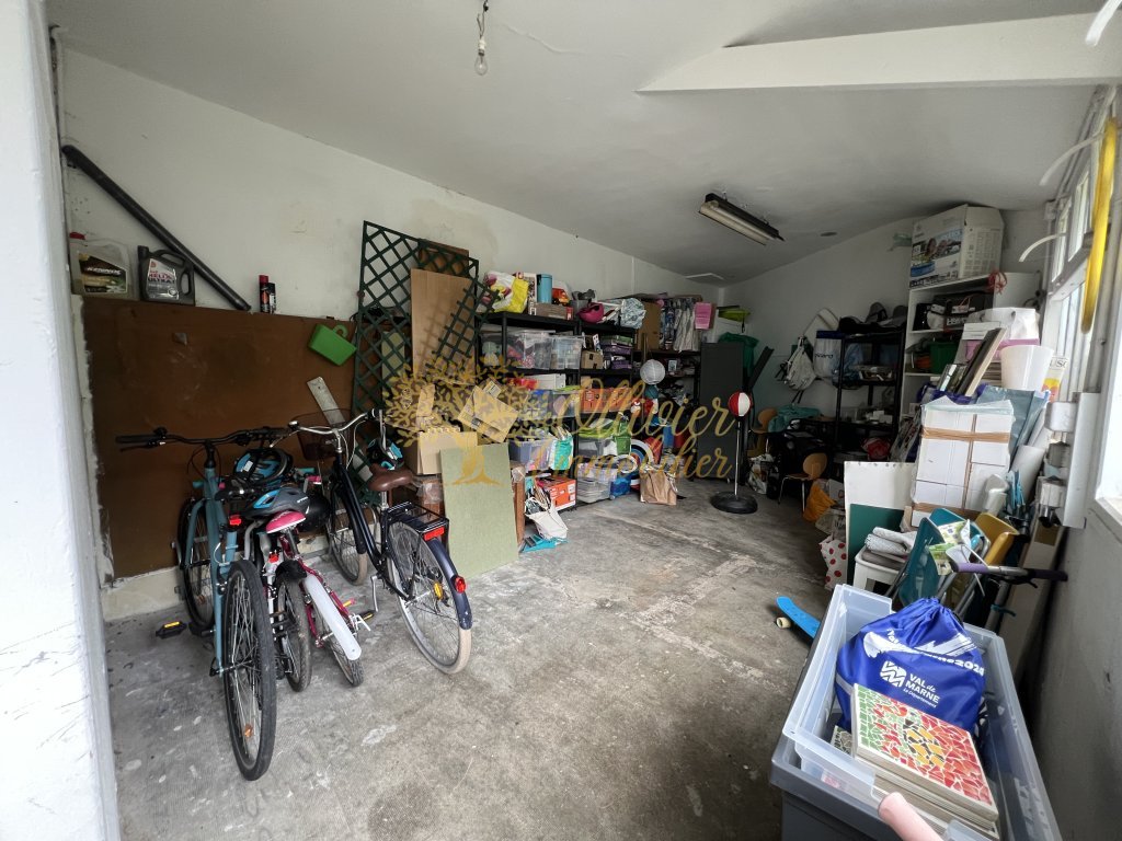 MAISON A VENDRE - ST MAUR DES FOSSES - 110 m2 - 799�000�&euro;