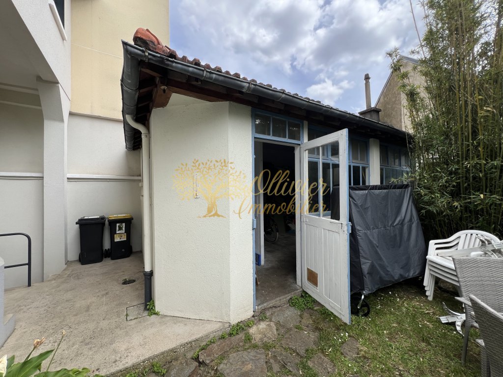 MAISON A VENDRE - ST MAUR DES FOSSES - 110 m2 - 799�000�&euro;