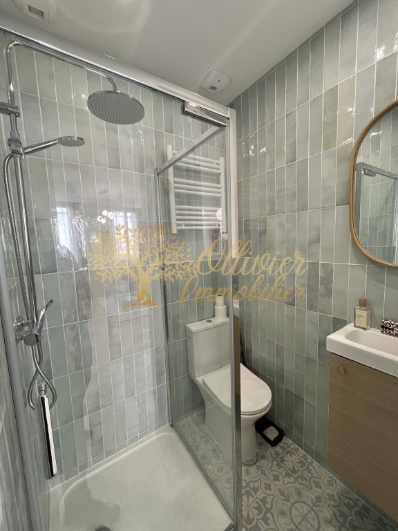 STUDIO A VENDRE - VINCENNES - 28 m2 - 259�000�&euro;